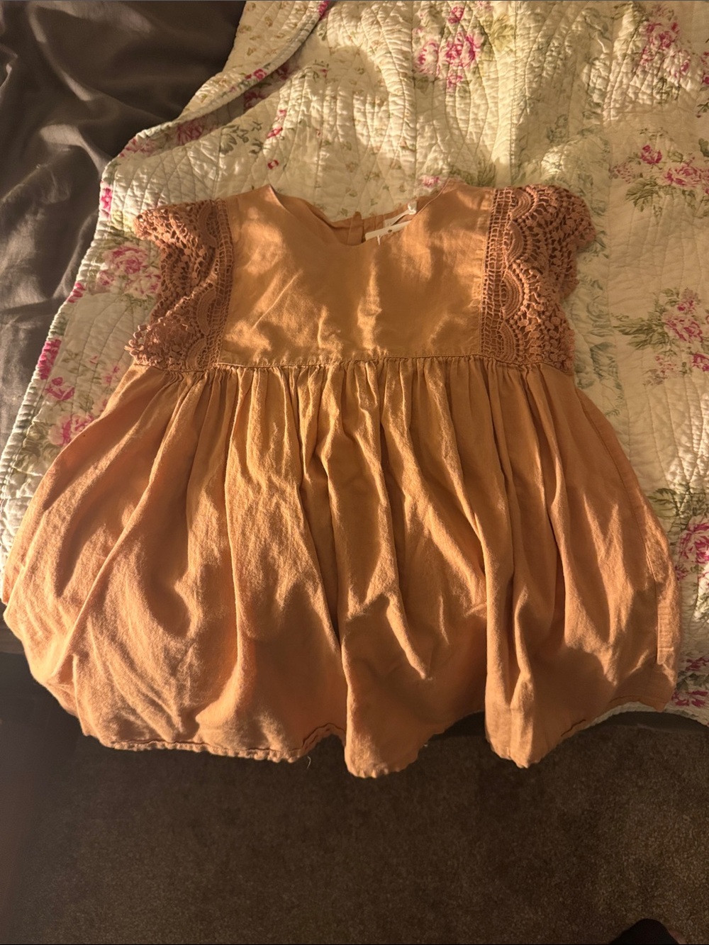 Jamie Kay dusty, pink Crochet-Sleeve Dress
